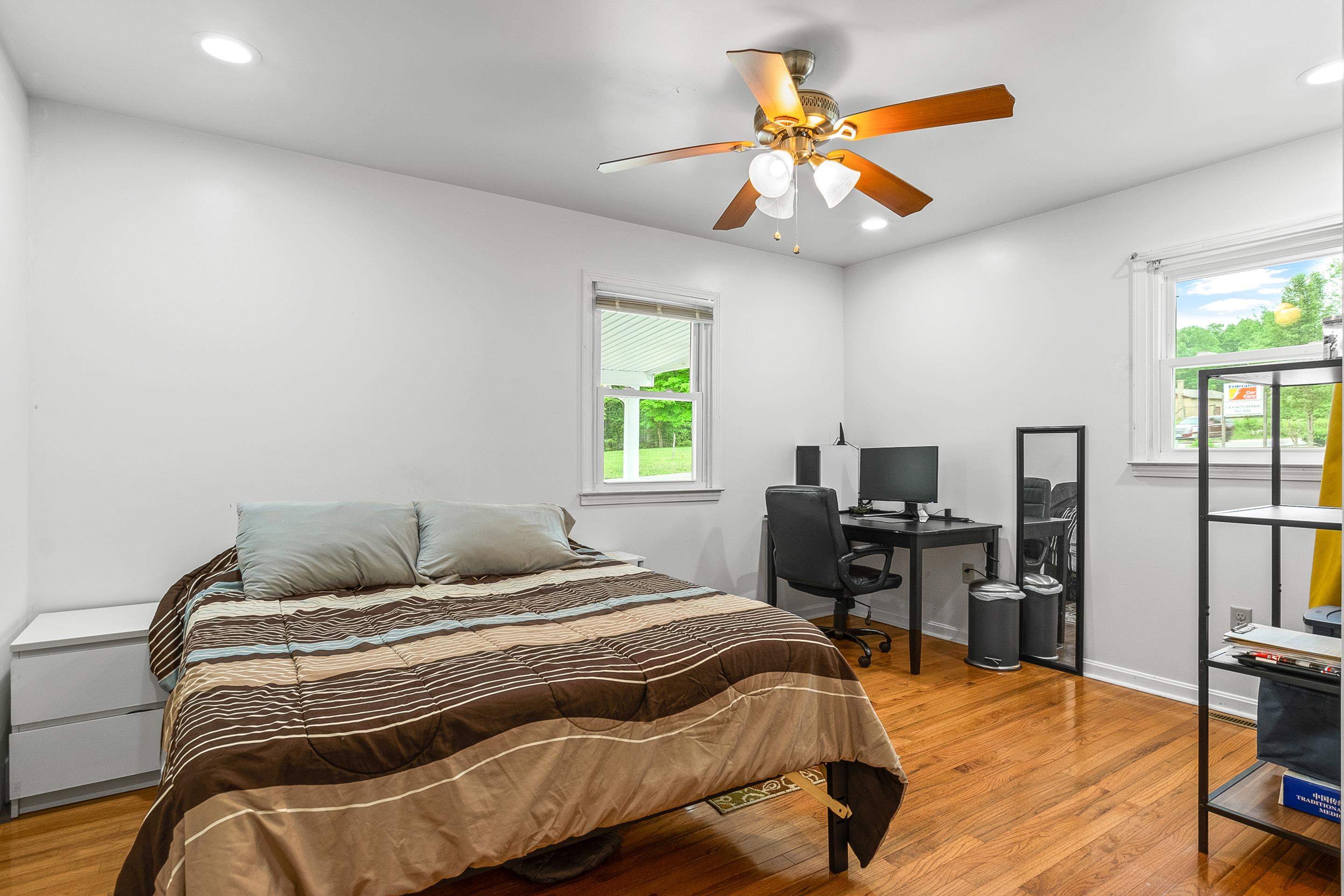 907 Magnolia Lane Christiansburg VA 24073