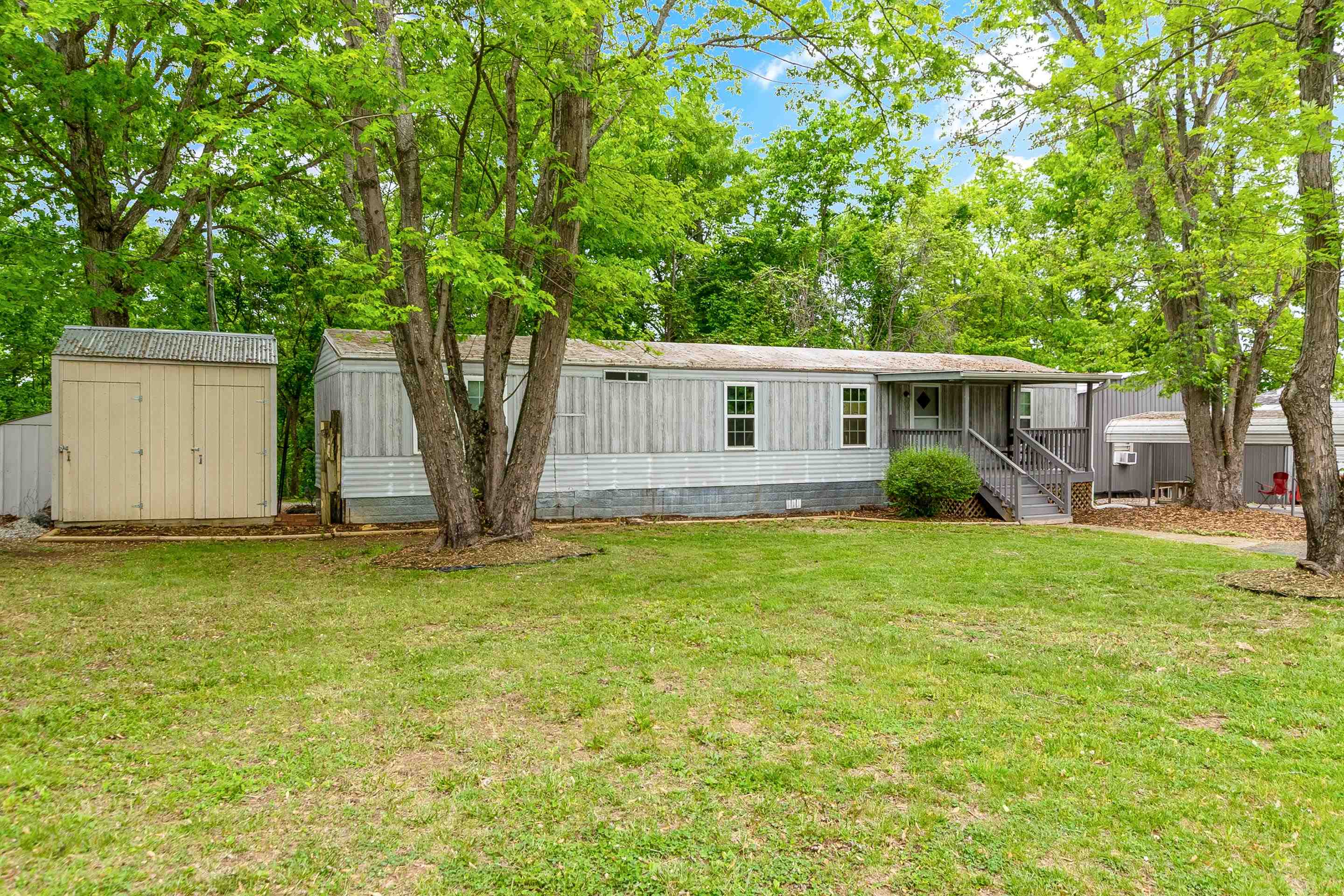907 Magnolia Lane Christiansburg VA 24073