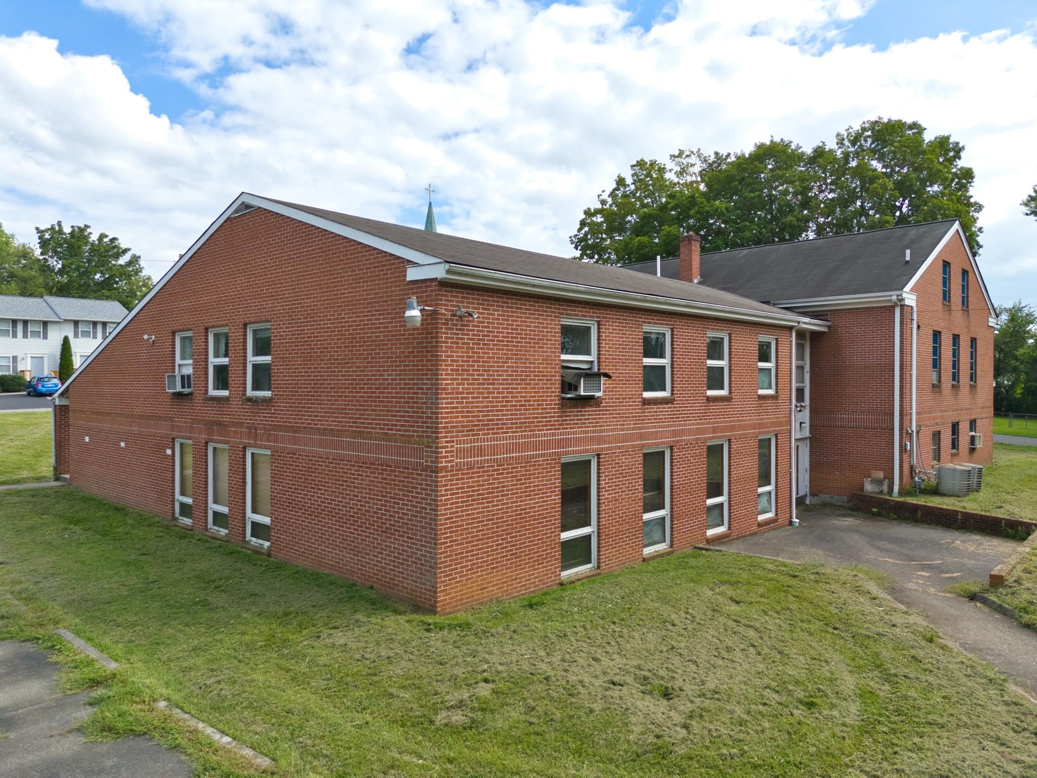 1219 Second Street Radford VA 24141