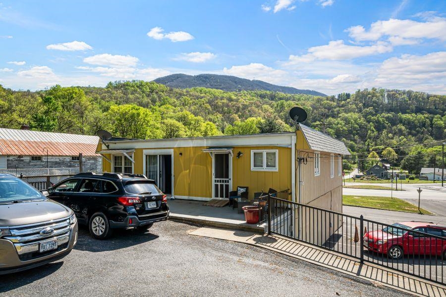 107 Eagle Drive Pearisburg VA 24134