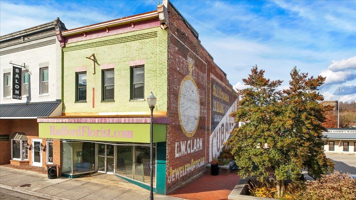 1120 E Main Street Radford VA 24141