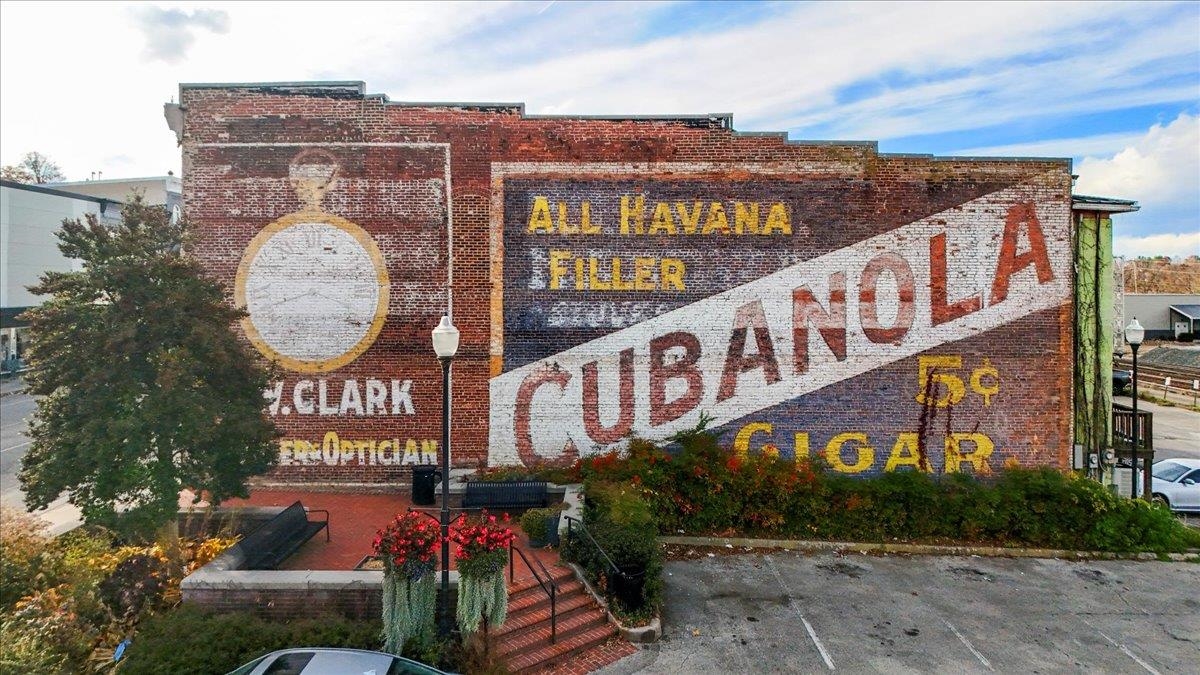 1120 E Main Street Radford VA 24141