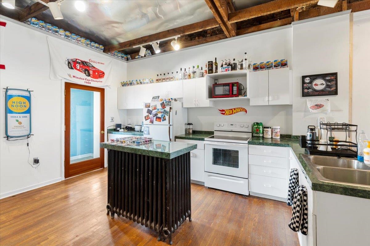 1120 E Main Street Radford VA 24141