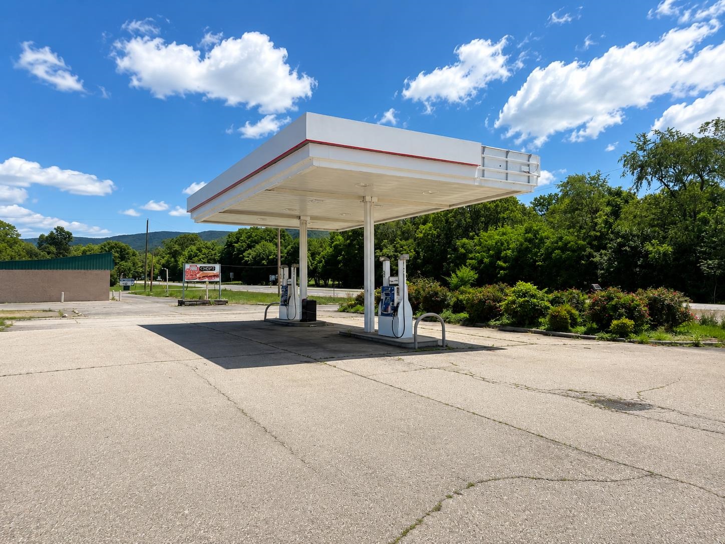 7120 Roanoke Road Shawsville VA 24162
