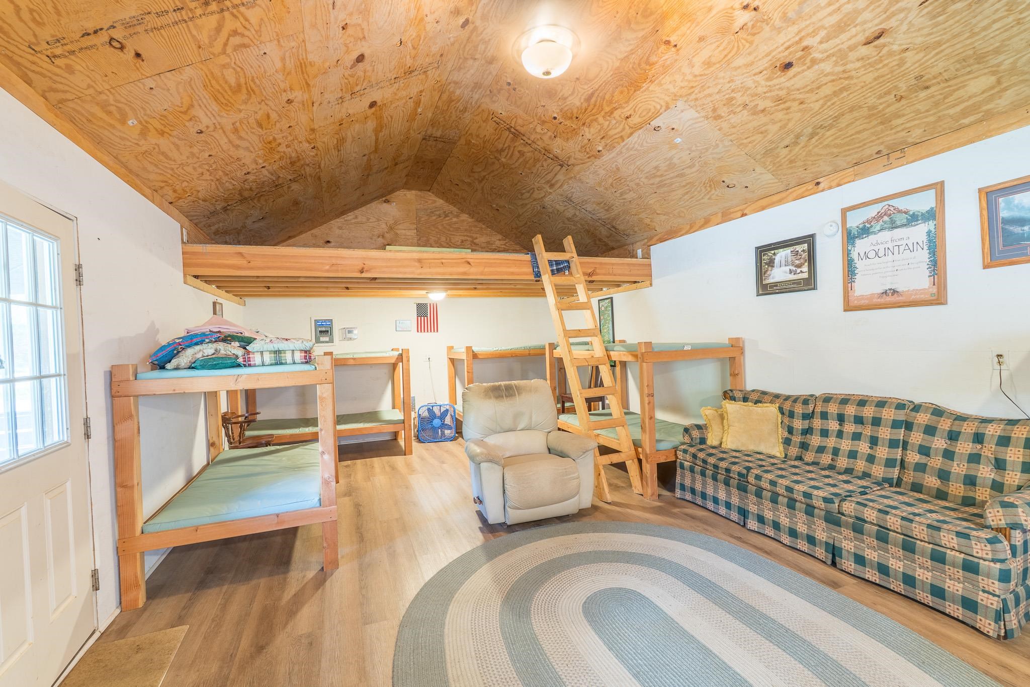 306 W Blue Grass Trail Ceres VA 24318