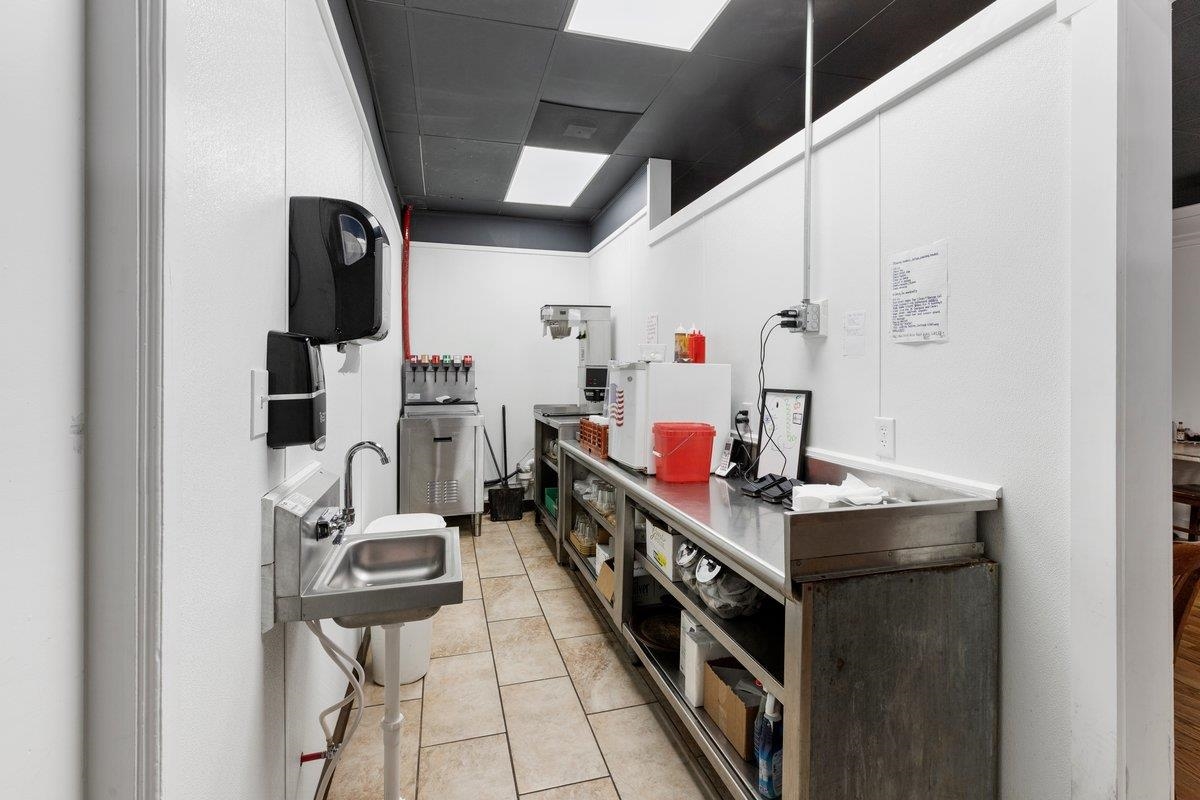 100 Monroe Street Narrows VA 24124