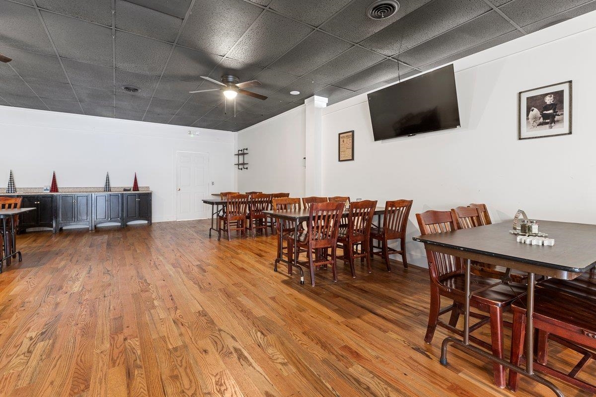 100 Monroe Street Narrows VA 24124