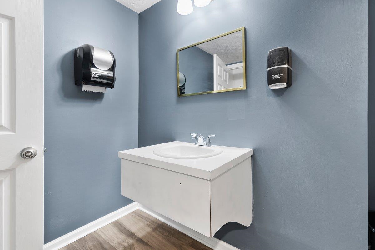 100 Monroe Street Narrows VA 24124