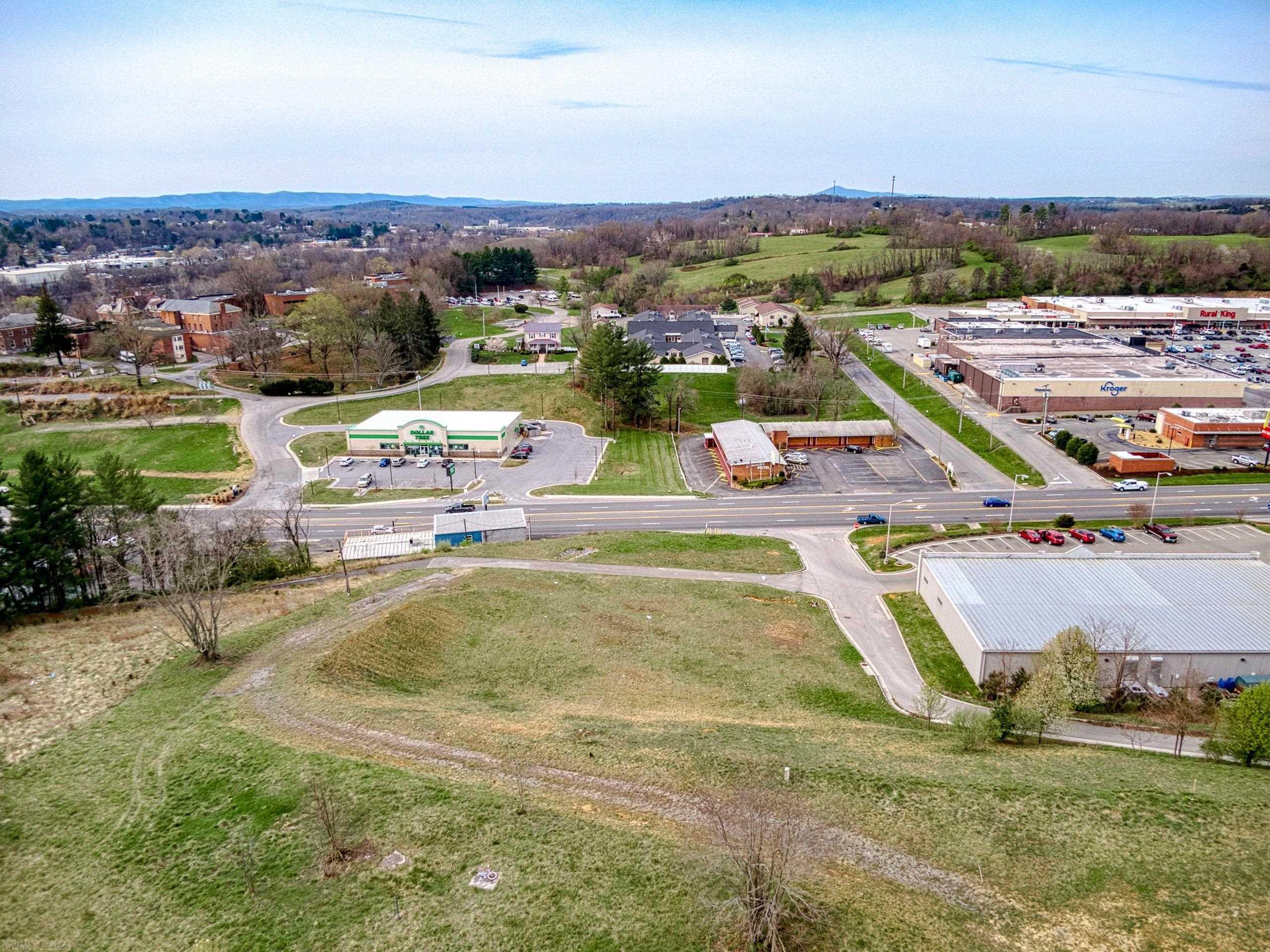 7493 Lee Highway Fairlawn VA 24141