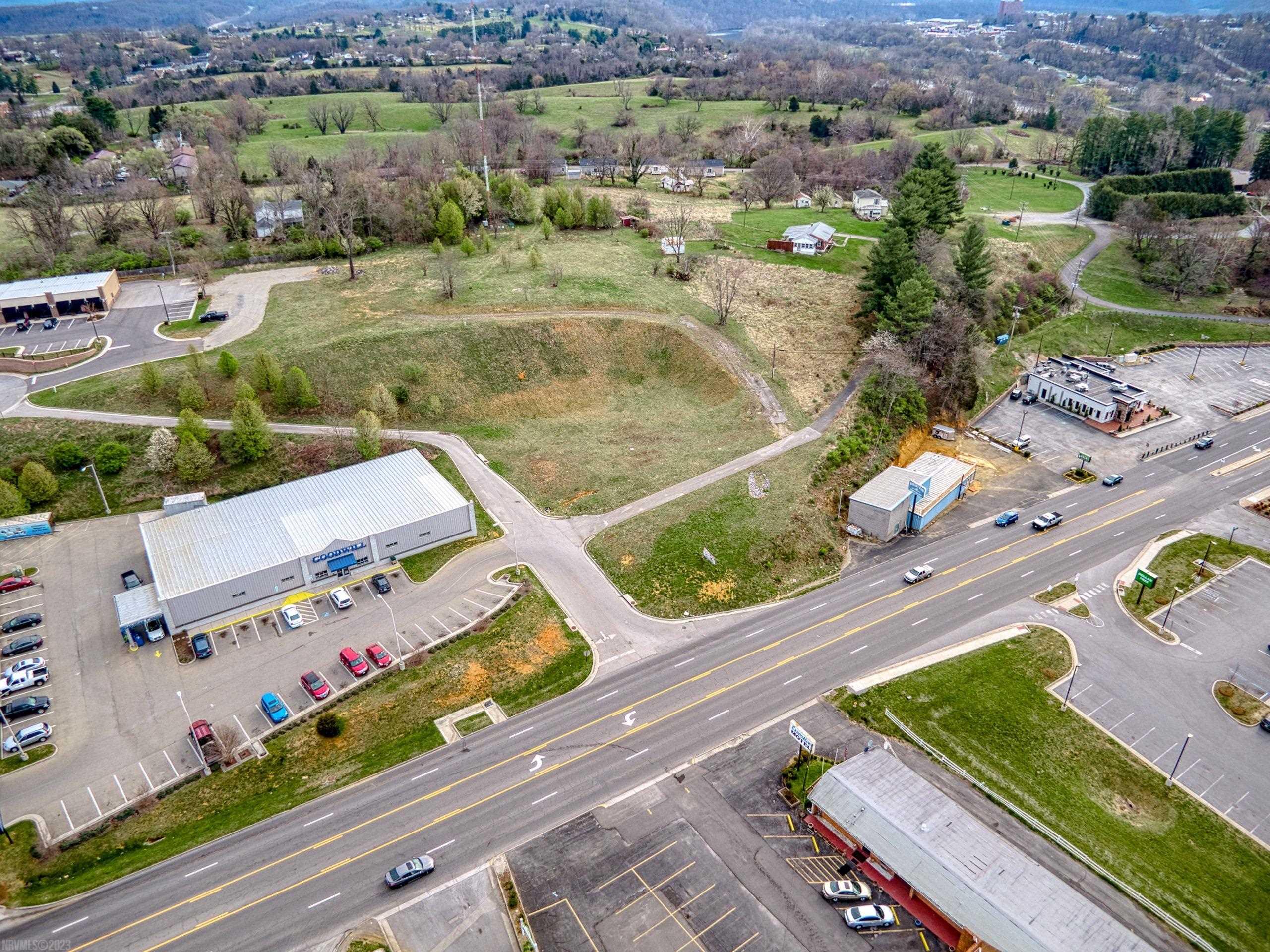 7493 Lee Highway Fairlawn VA 24141