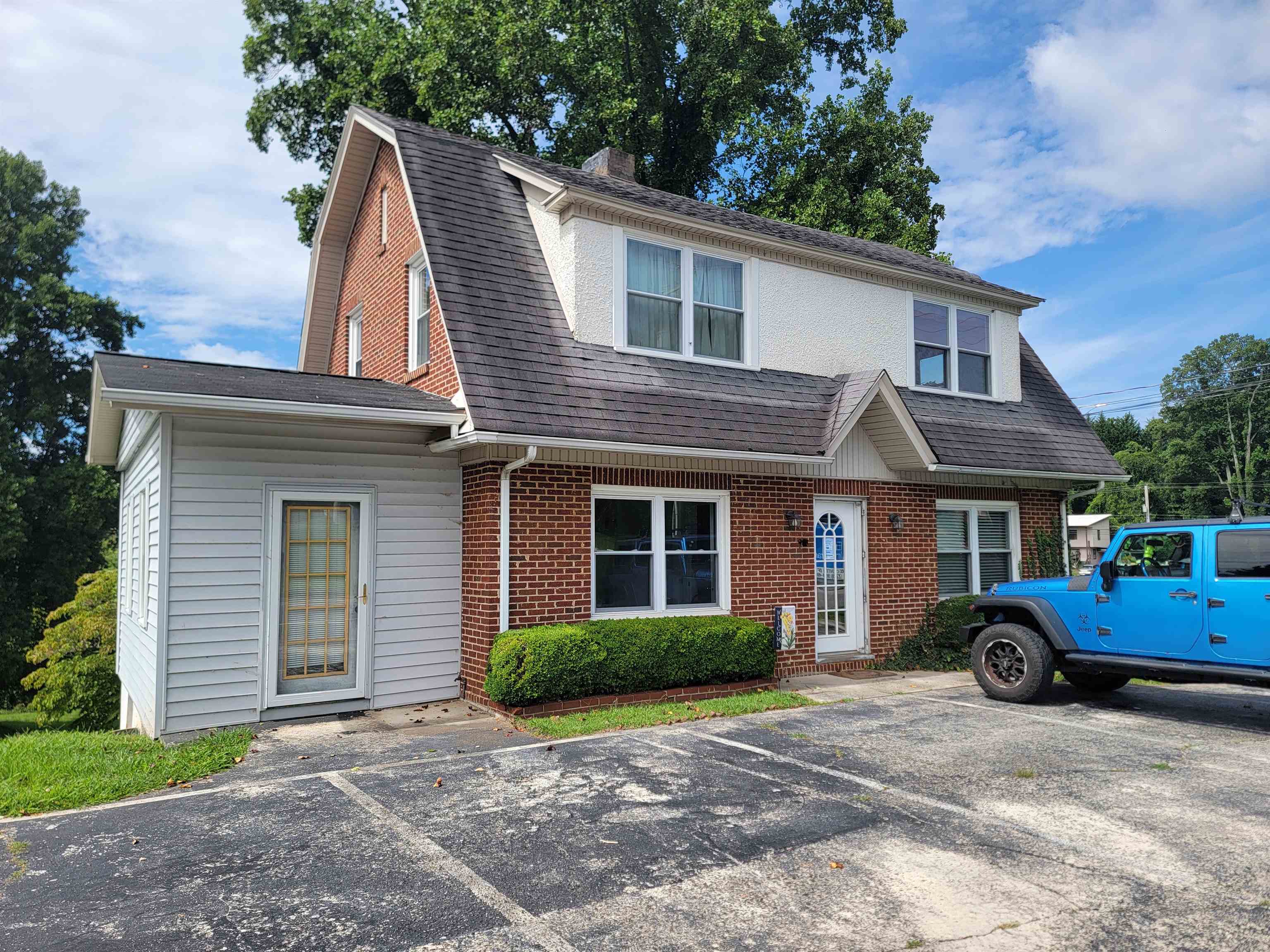 115 W Blue Ridge Street Stuart VA 24171