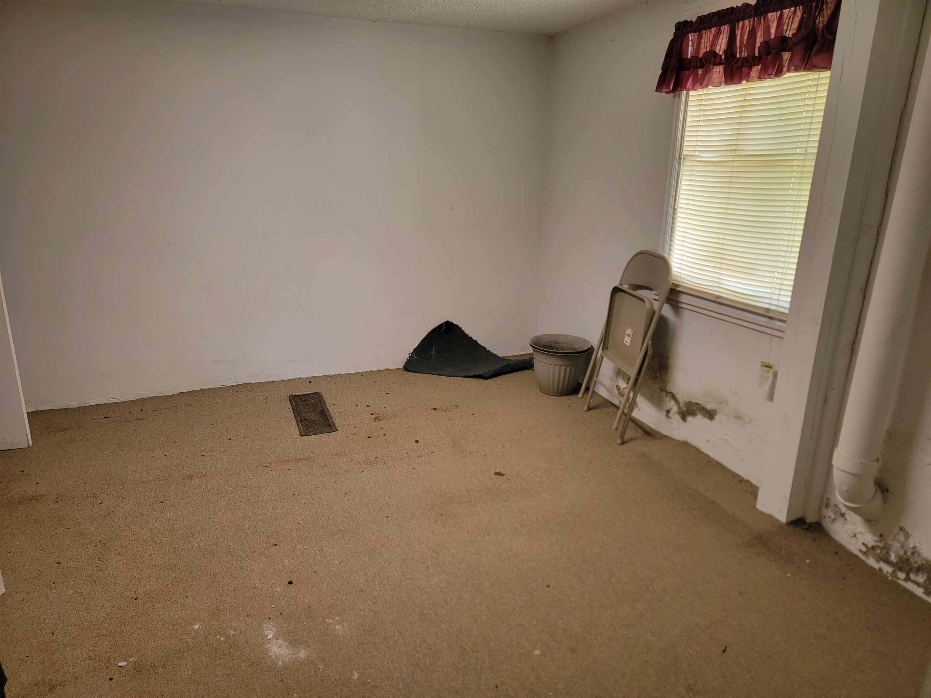 115 W Blue Ridge Street Stuart VA 24171