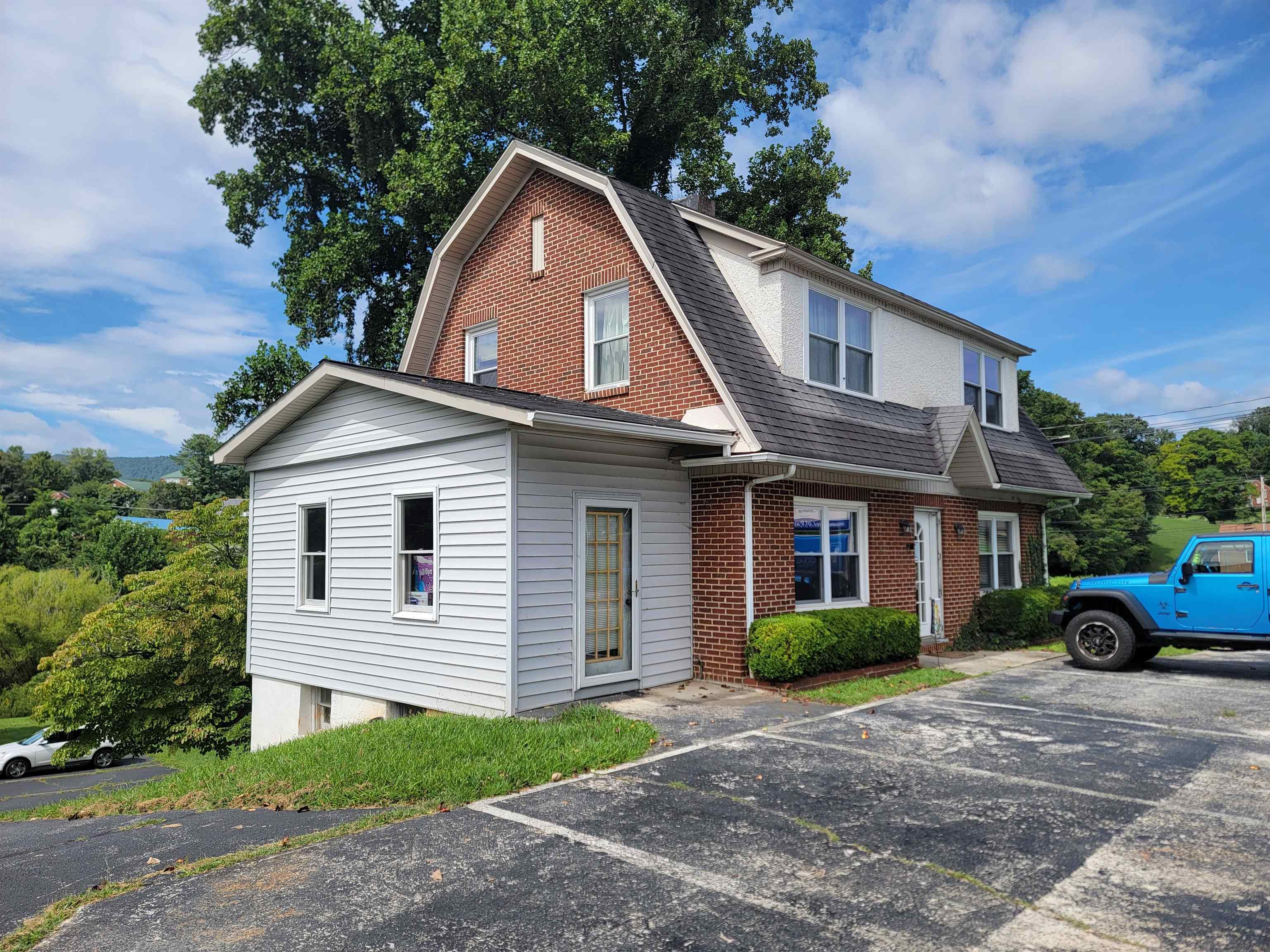 115 W Blue Ridge Street Stuart VA 24171