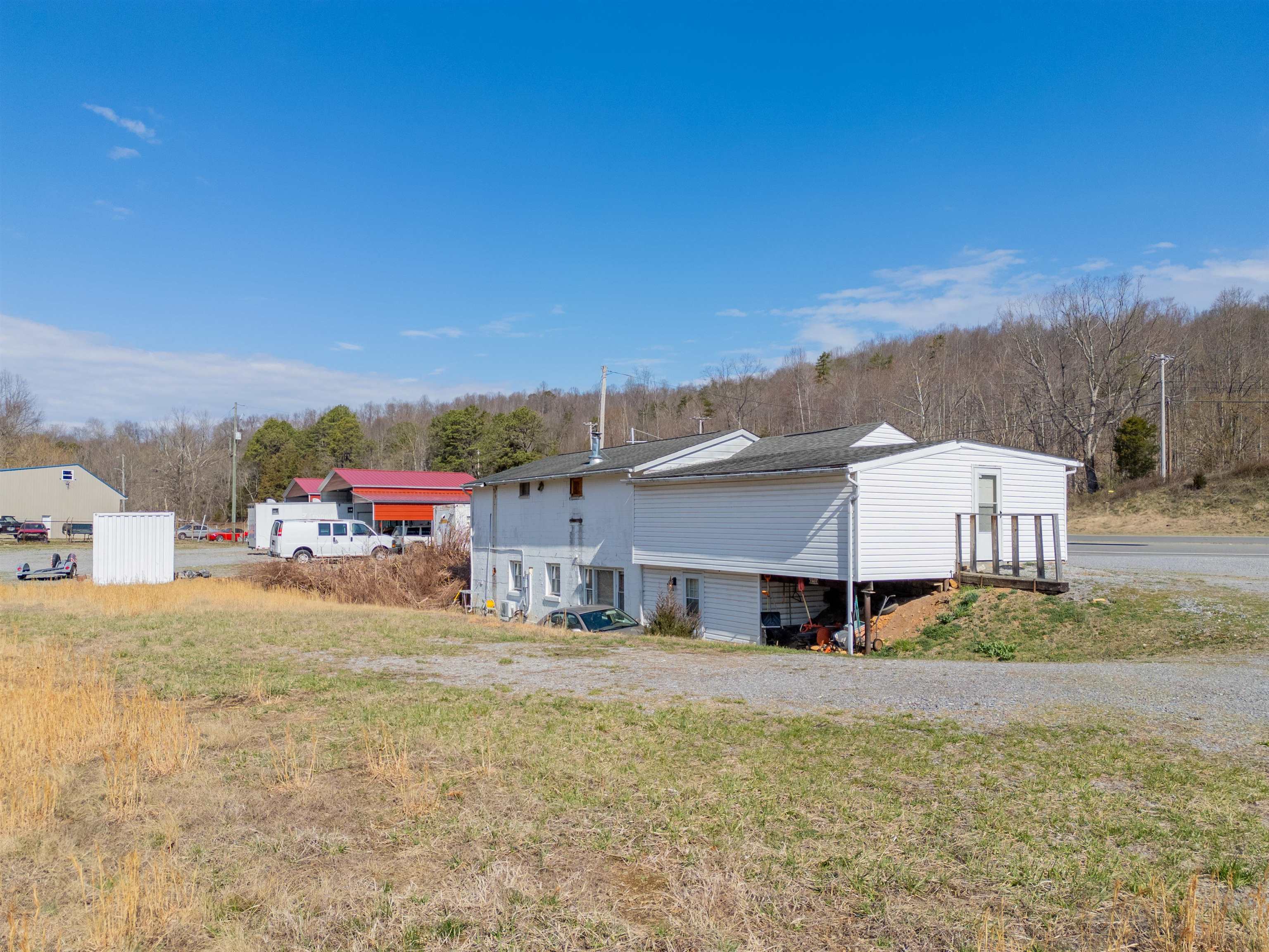 5502 Virginia Avenue Pembroke VA 24136
