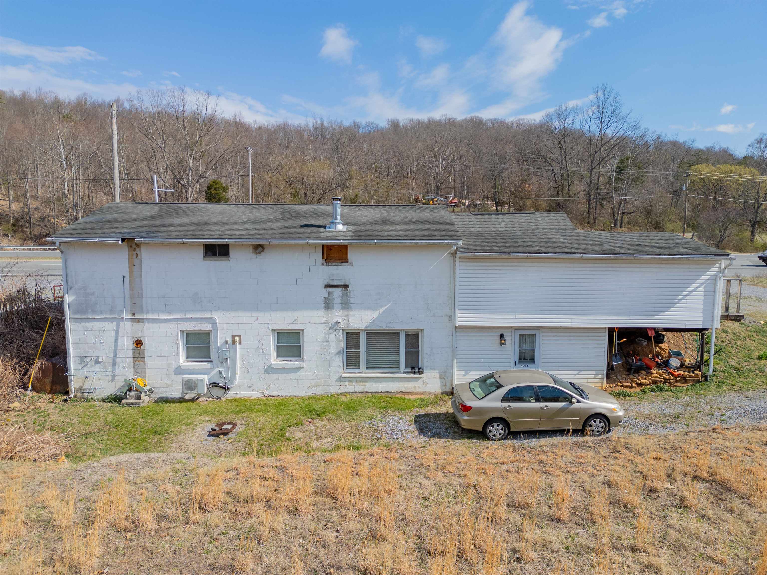 5502 Virginia Avenue Pembroke VA 24136