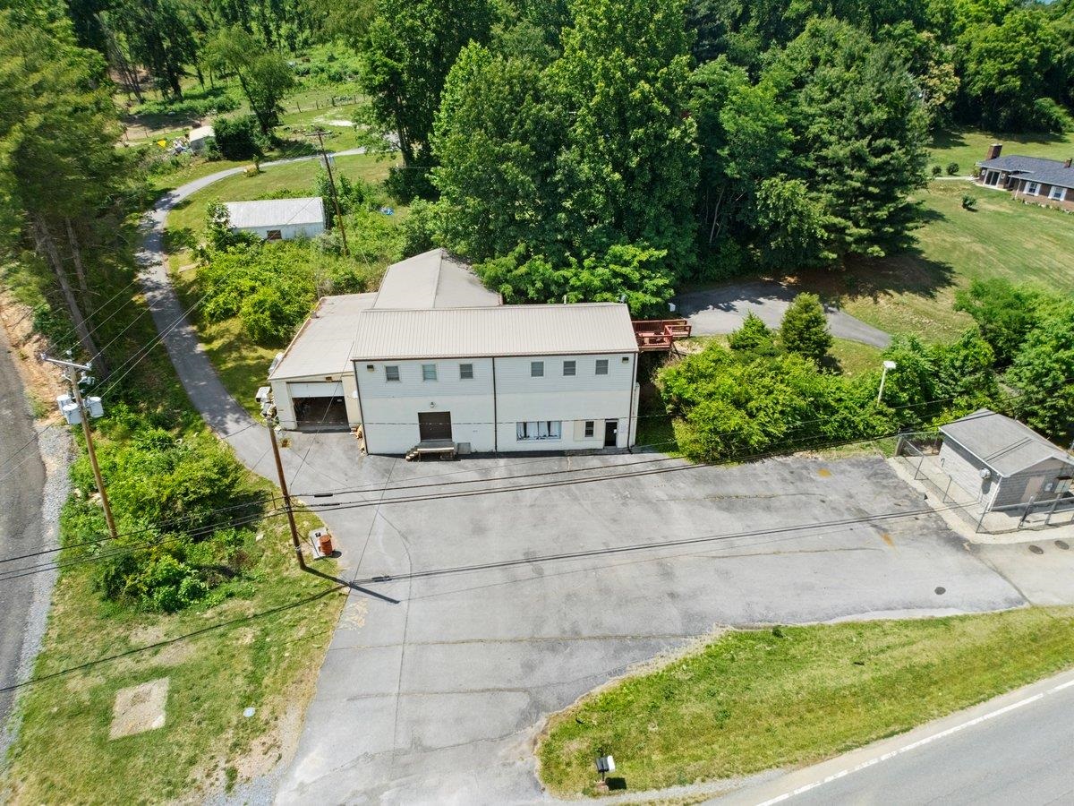 1194 Pulaski Giles Turnpike Pearisburg VA 24134