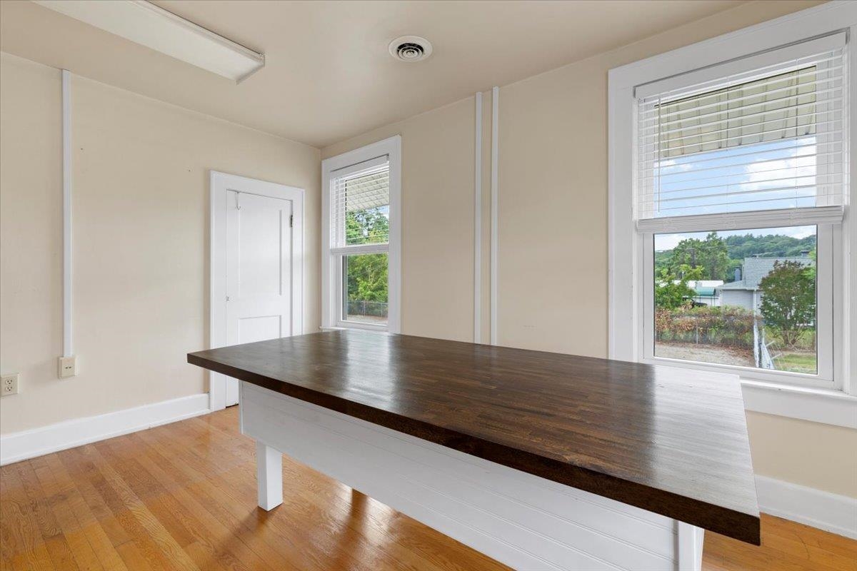 4190 W Main Street Salem VA 24153