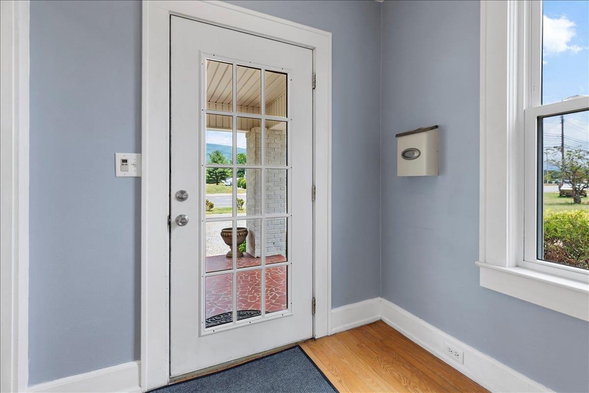 4190 W Main Street Salem VA 24153