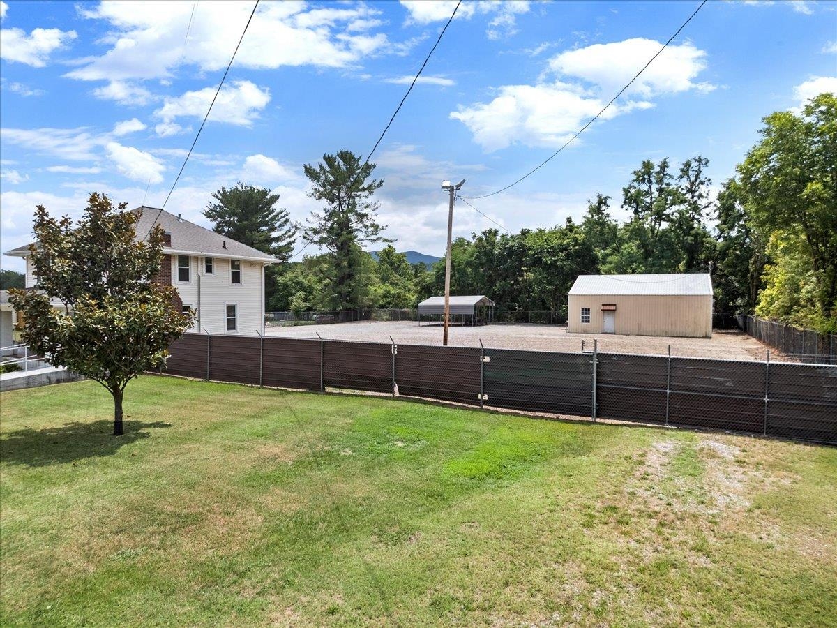 4190 W Main Street Salem VA 24153