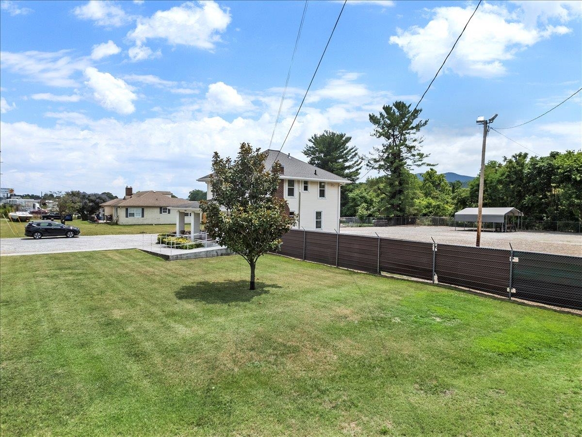 4190 W Main Street Salem VA 24153