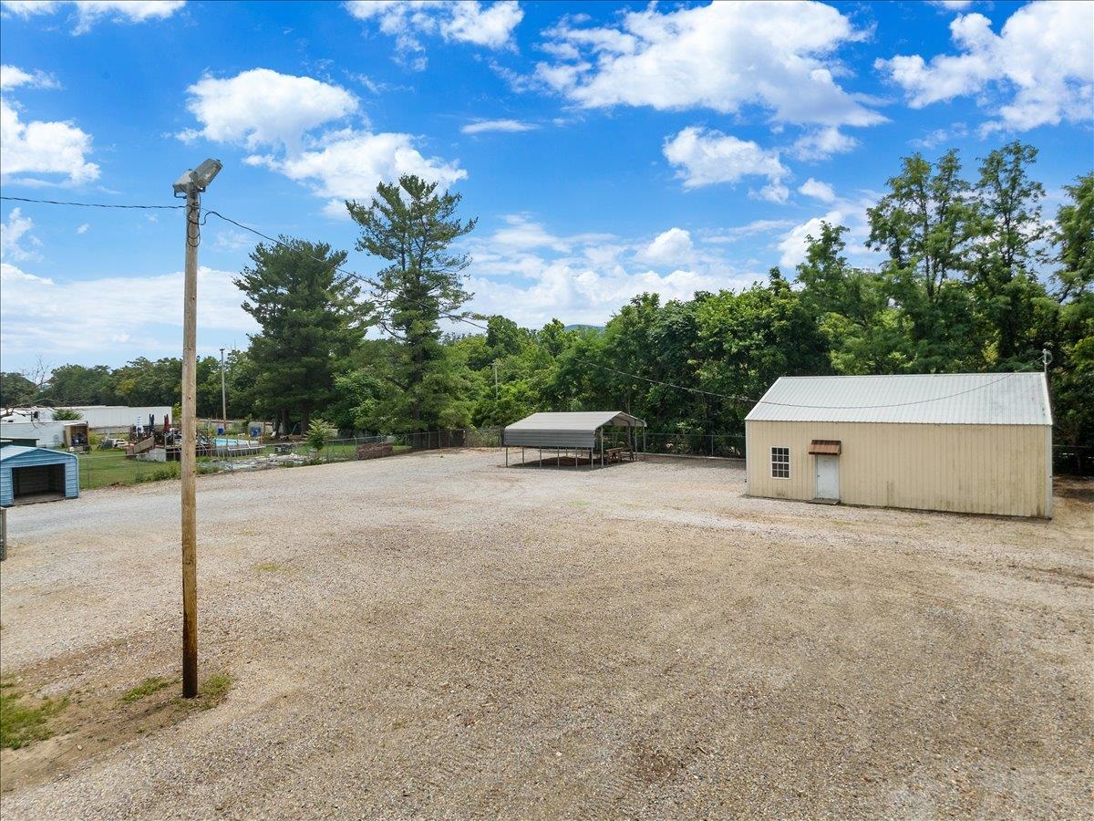 4190 W Main Street Salem VA 24153