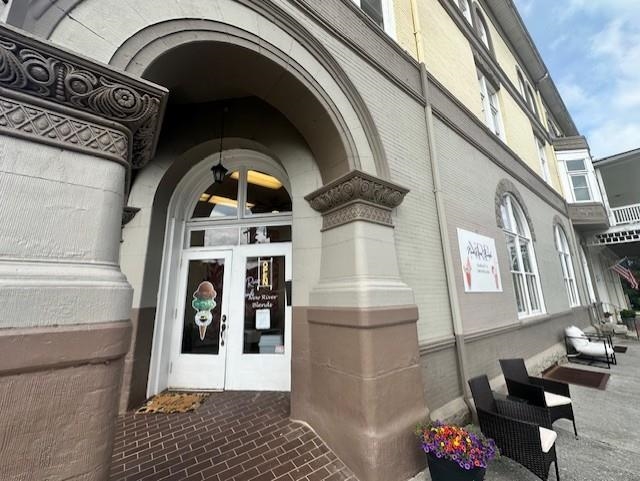 301 W Main Street Radford VA 24141