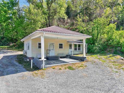101 Mays Hollow Road Pembroke VA 24136
