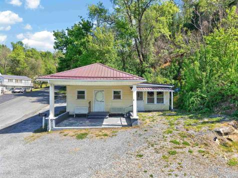 101 Mays Hollow Road Pembroke VA 24136