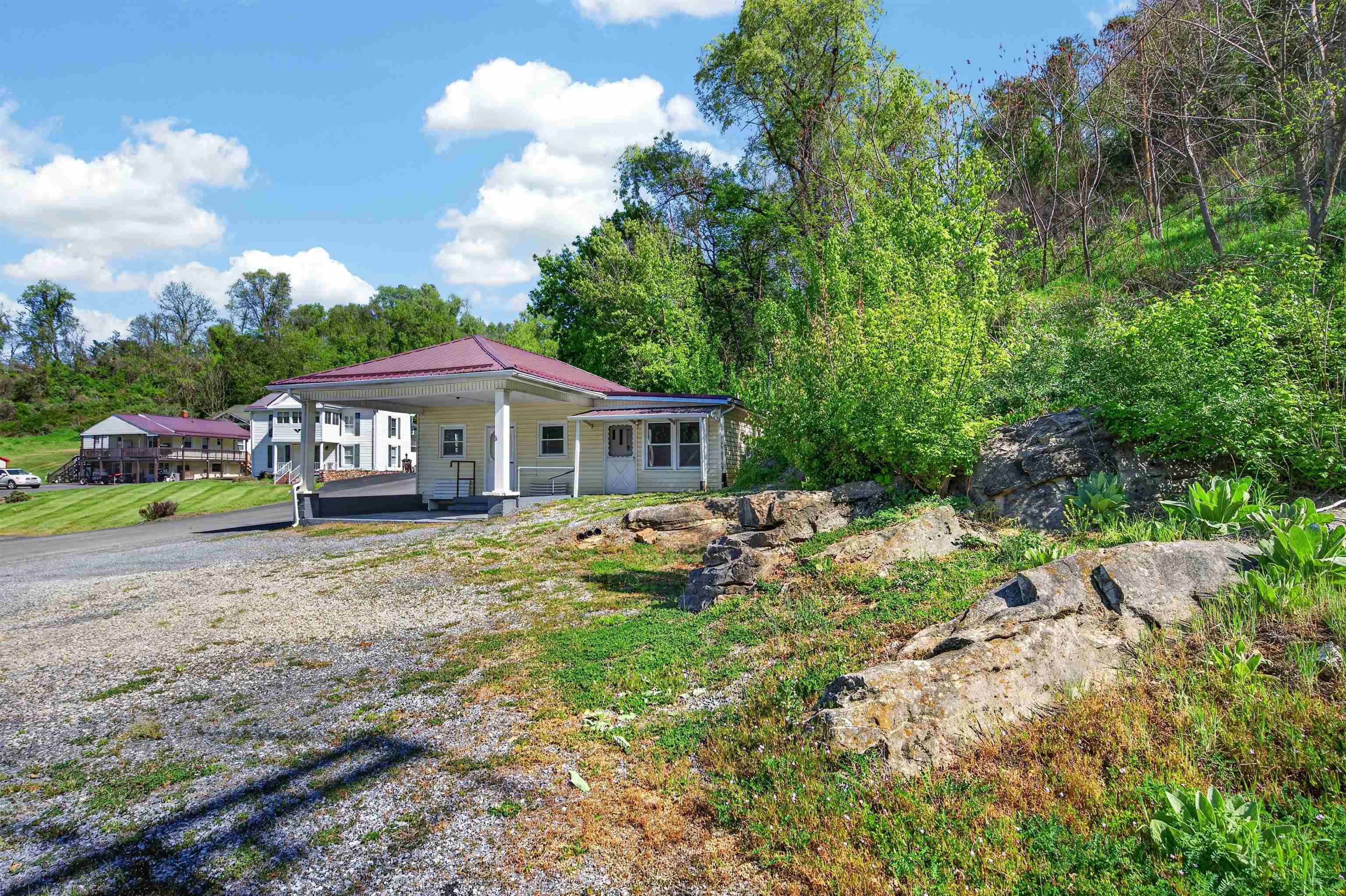 101 Mays Hollow Road Pembroke VA 24136