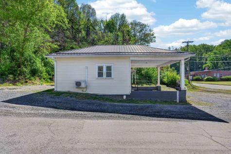 101 Mays Hollow Road Pembroke VA 24136