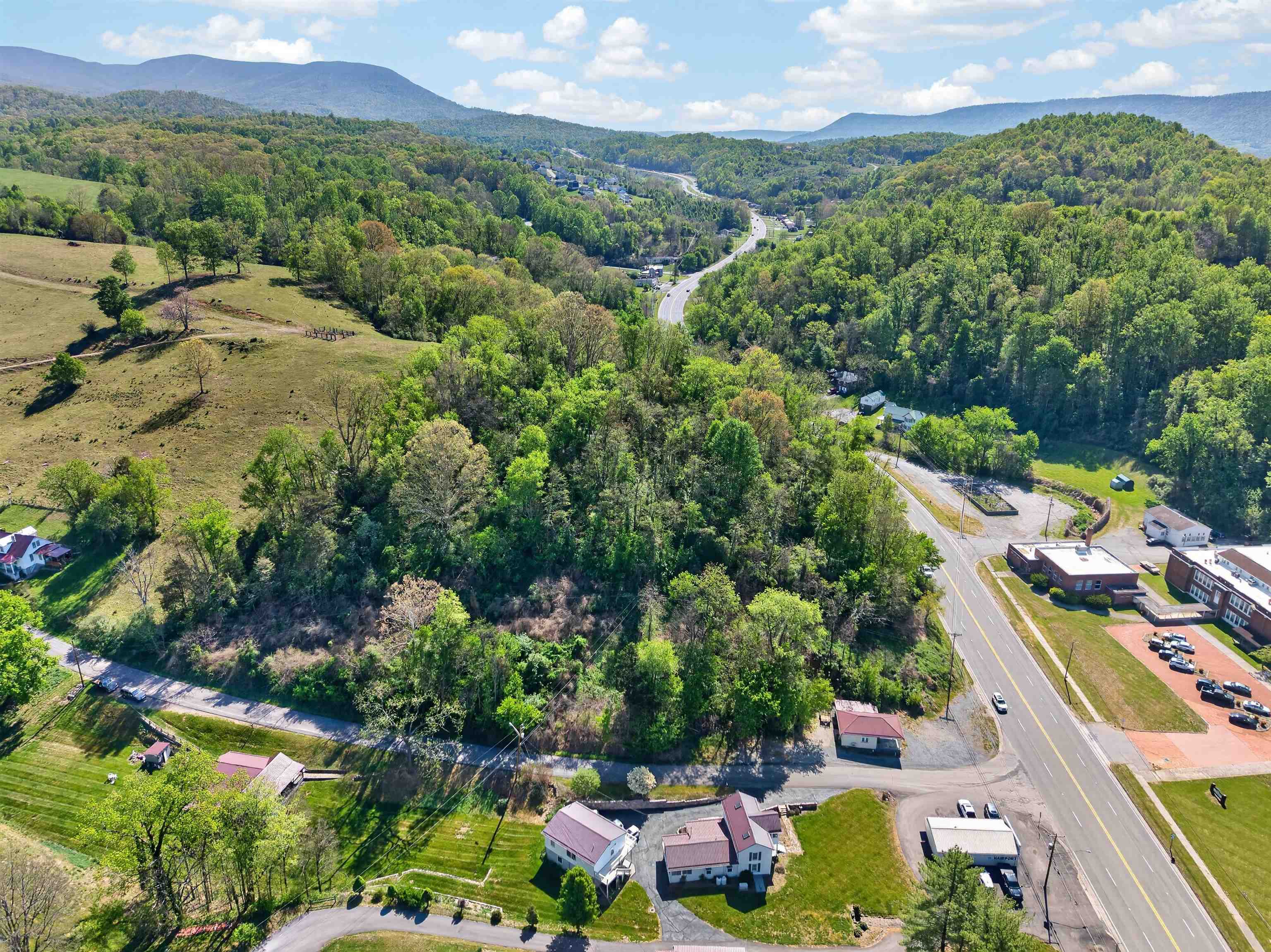 101 Mays Hollow Road Pembroke VA 24136