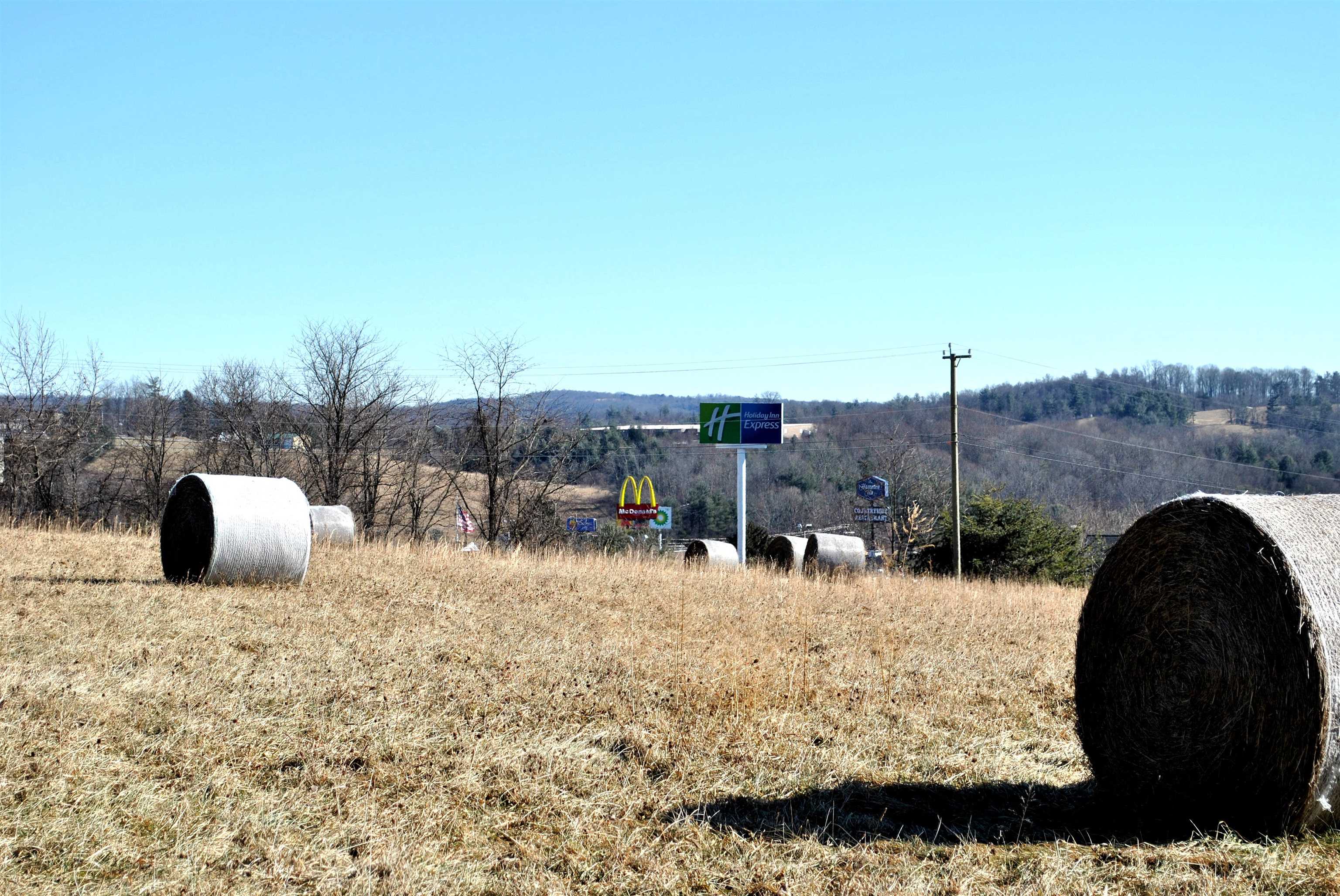 313 Airport Road Hillsville VA 24343