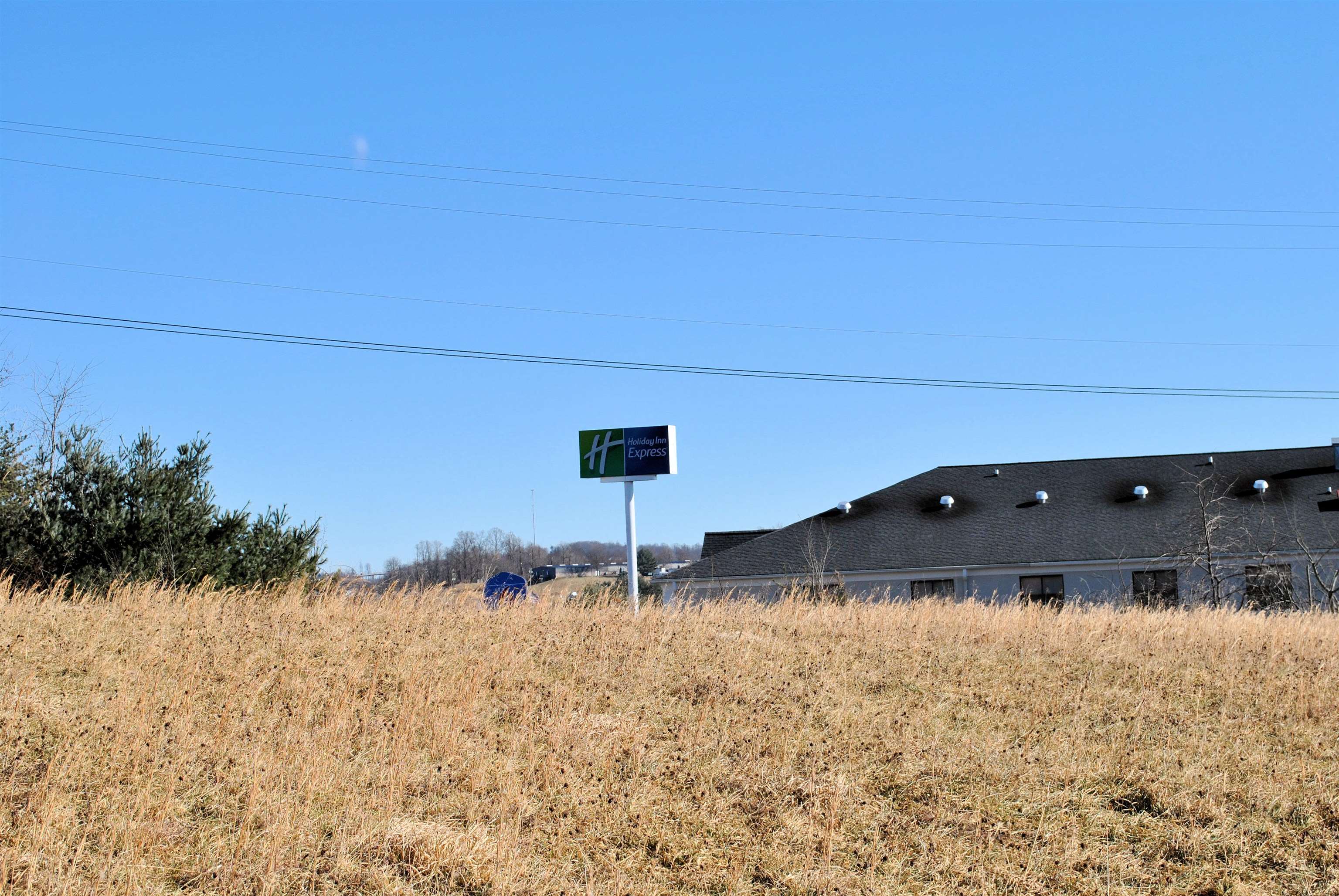 313 Airport Road Hillsville VA 24343