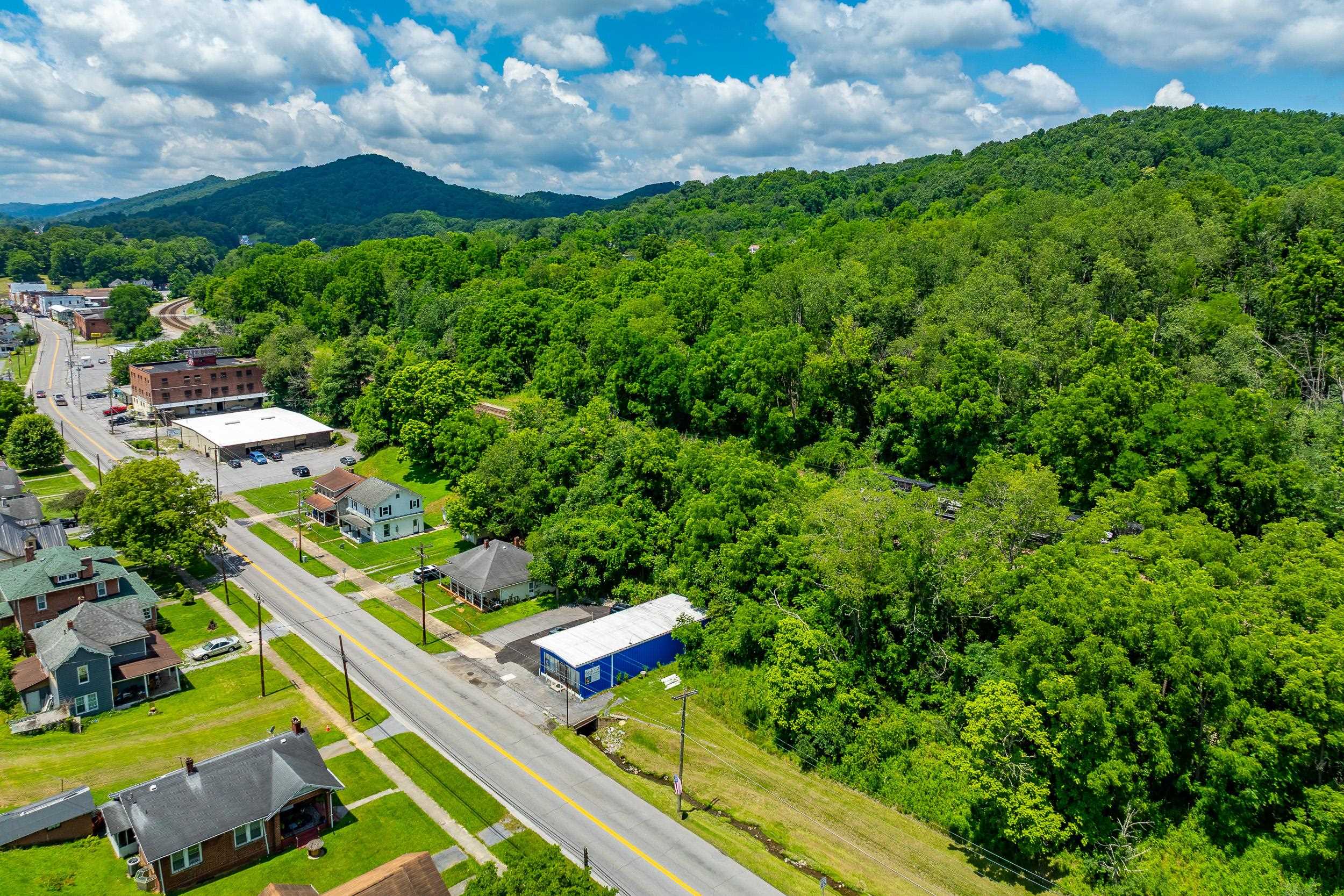 302 Virginia Avenue Bluefield VA 24605