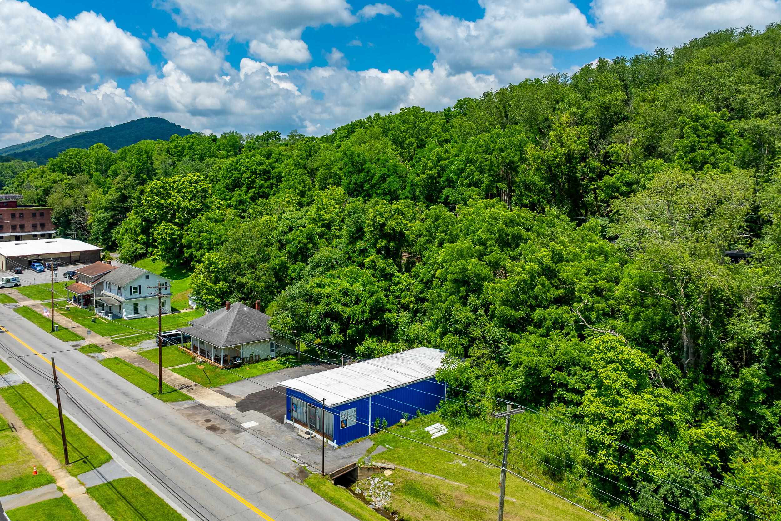 302 Virginia Avenue Bluefield VA 24605