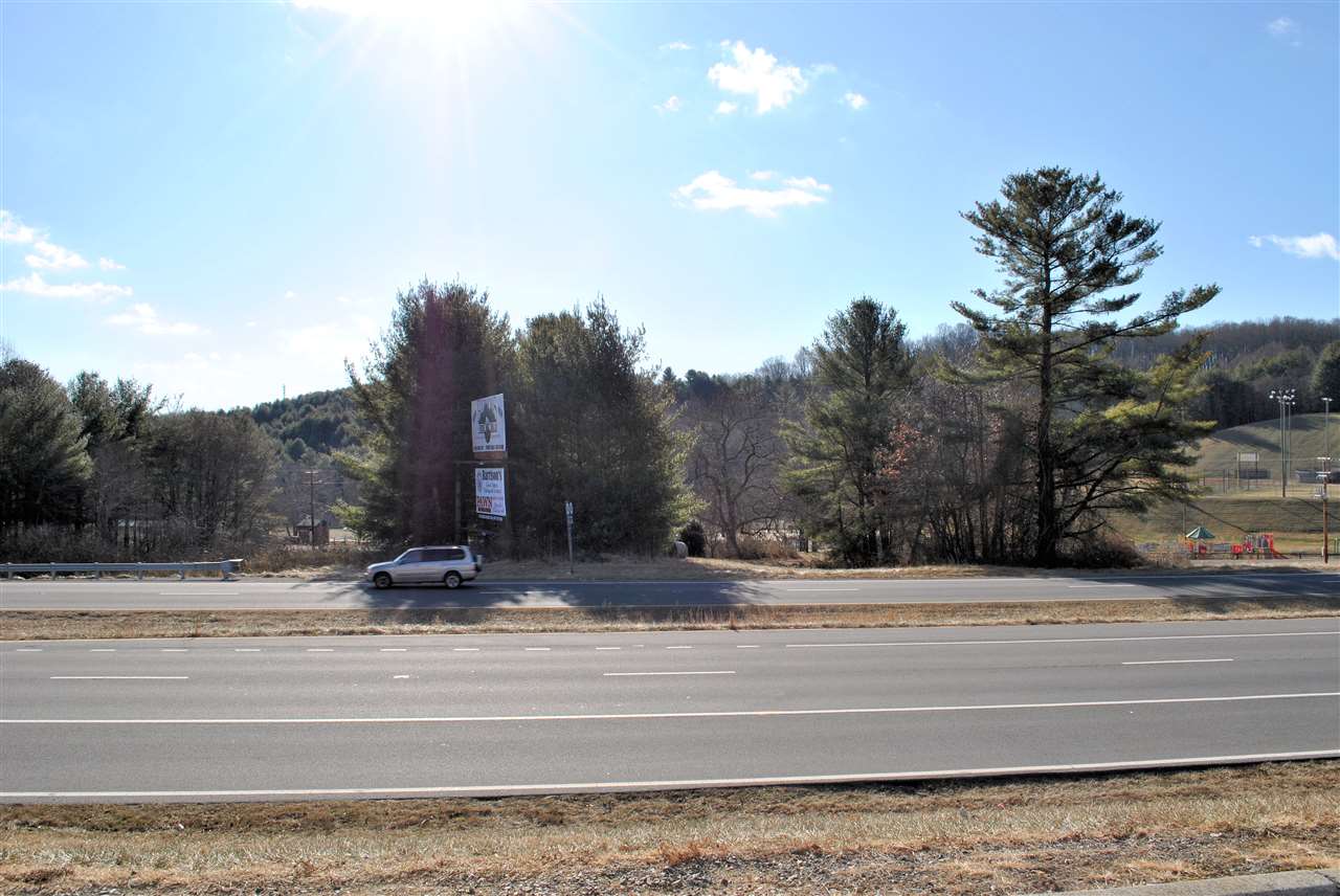 218 Ball Park Drive Hillsville VA 24343