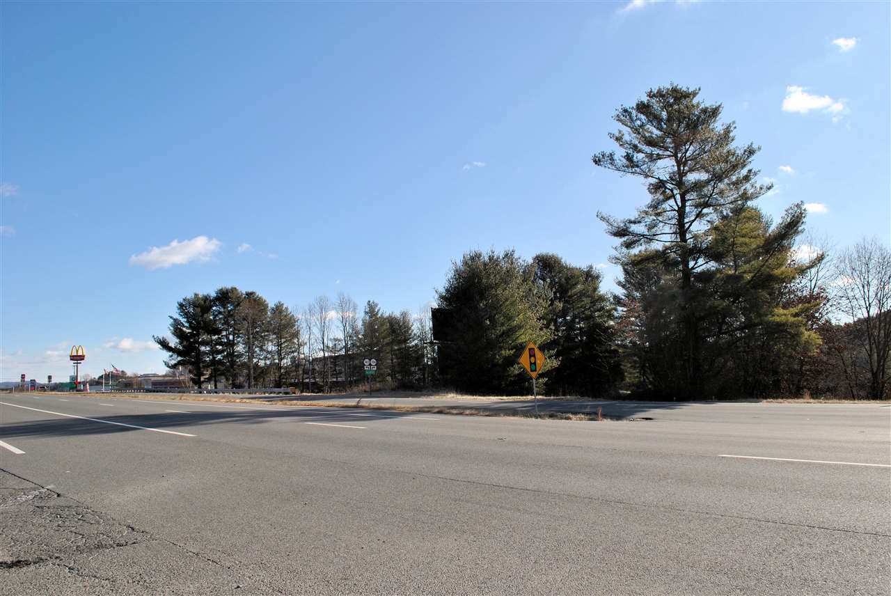 218 Ball Park Drive Hillsville VA 24343