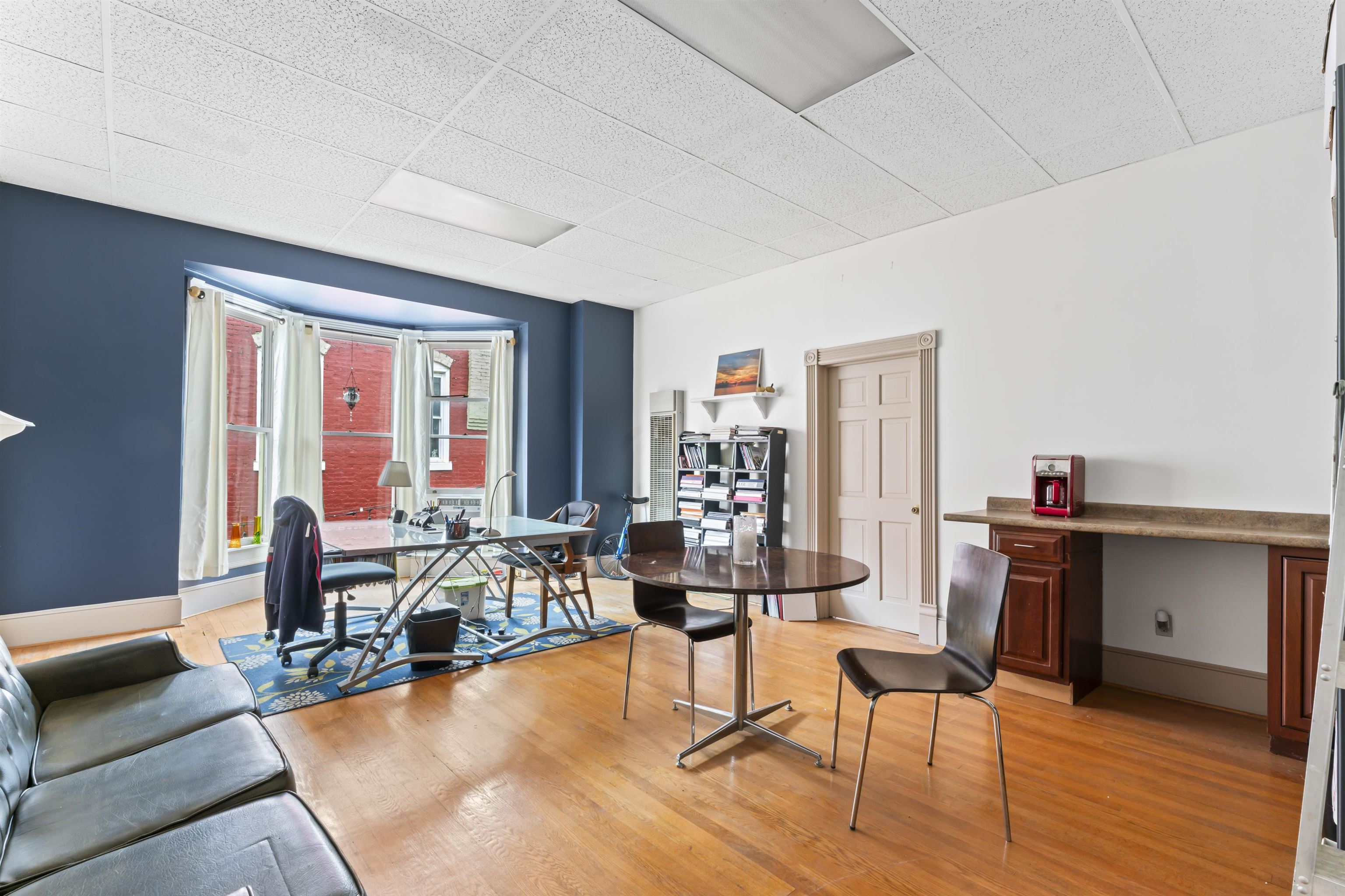 74 Court Square W Pulaski VA 24301