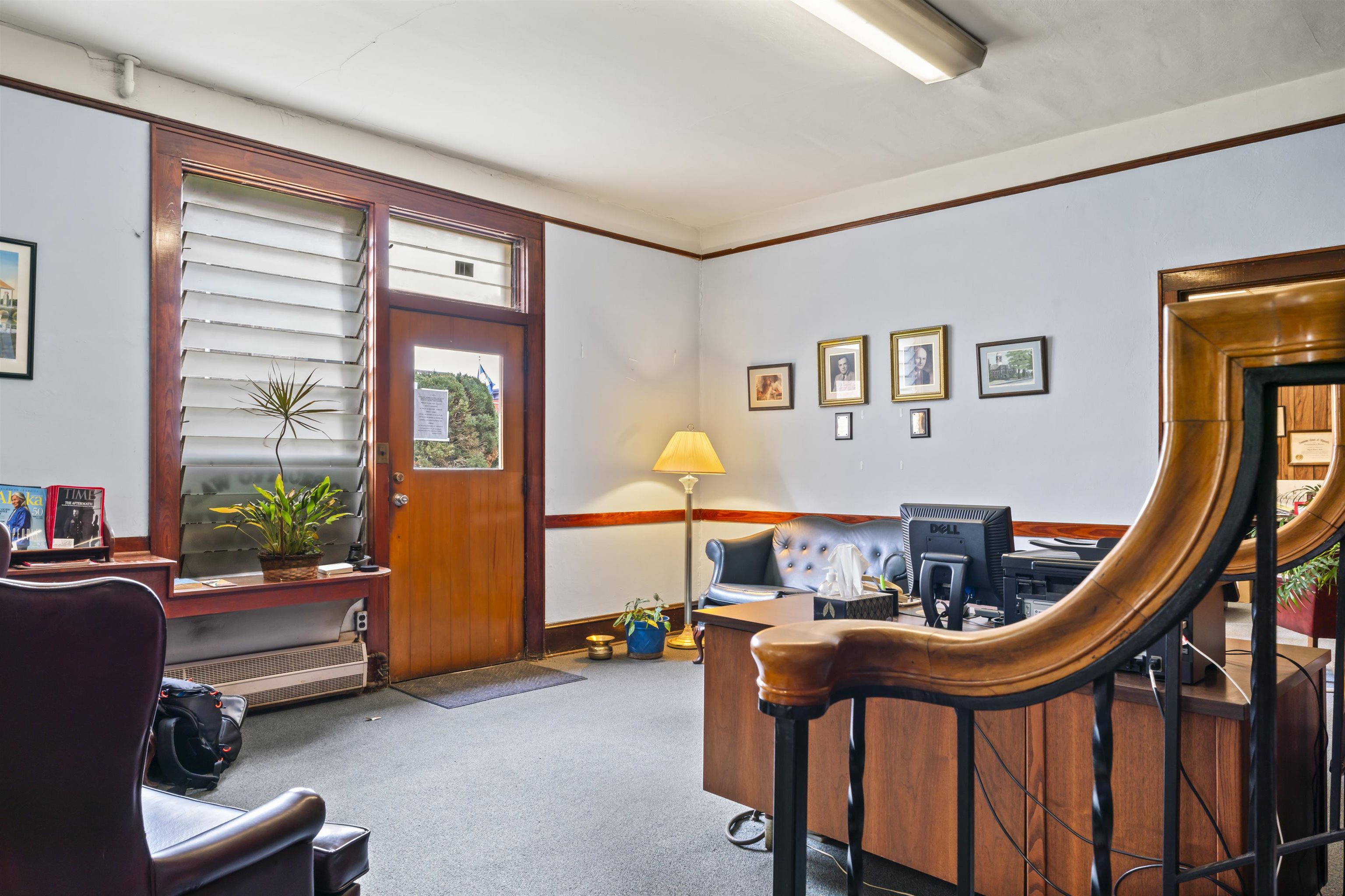 74 Court Square W Pulaski VA 24301