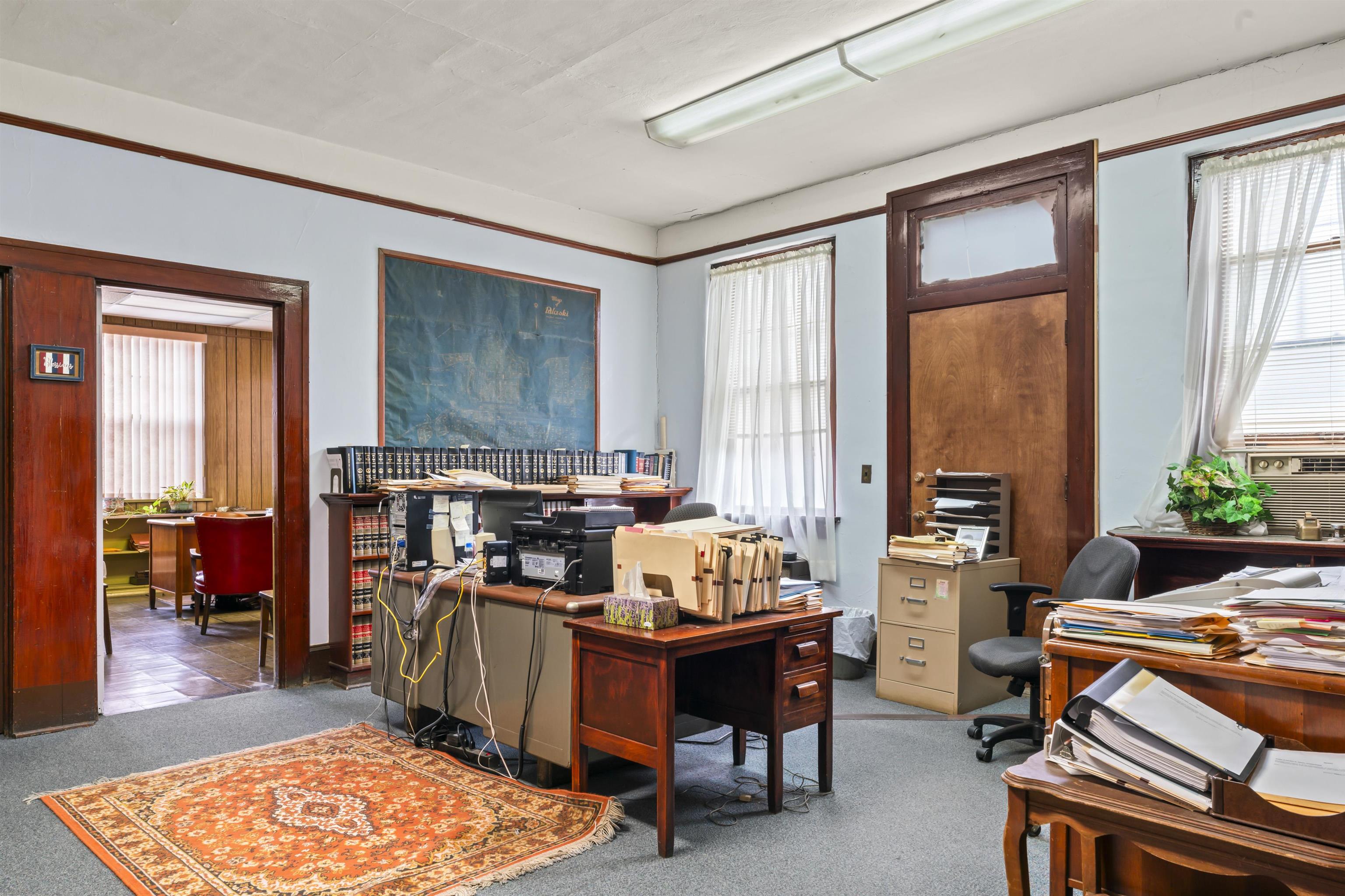 74 Court Square W Pulaski VA 24301