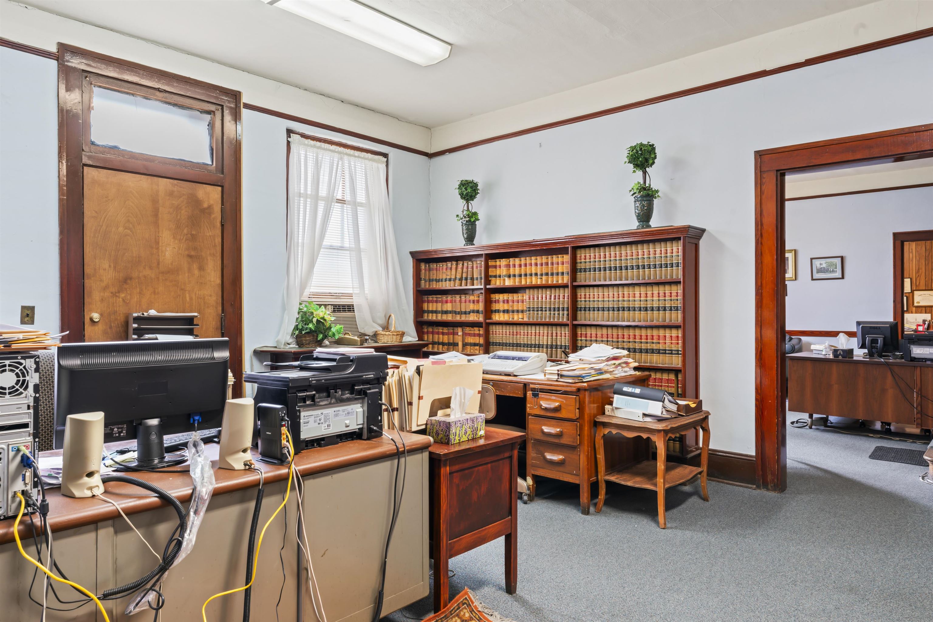 74 Court Square W Pulaski VA 24301