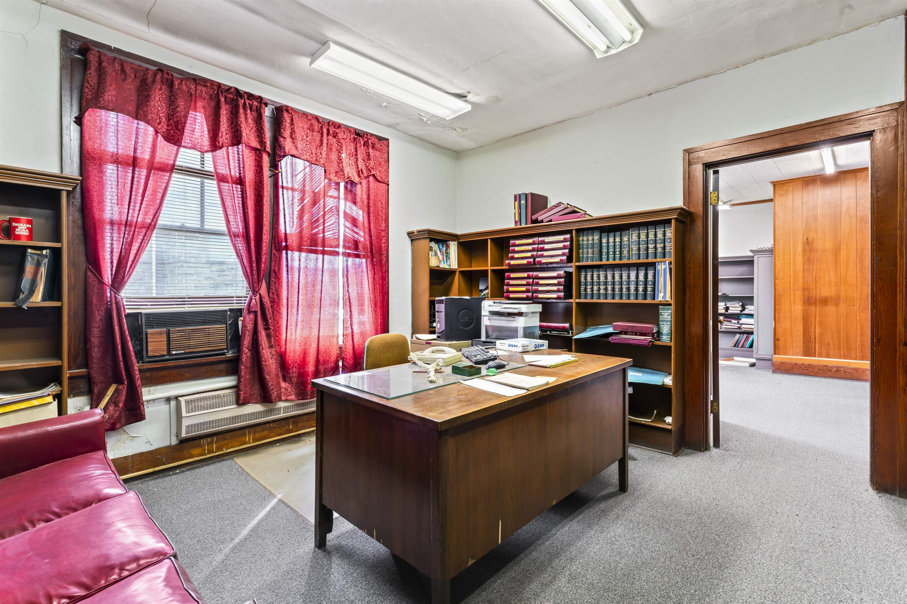 74 Court Square W Pulaski VA 24301