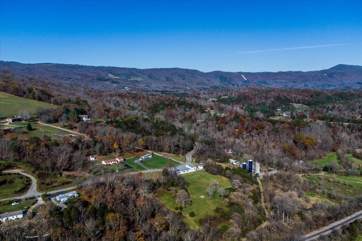 3199 Northfork Road Elliston VA 24087