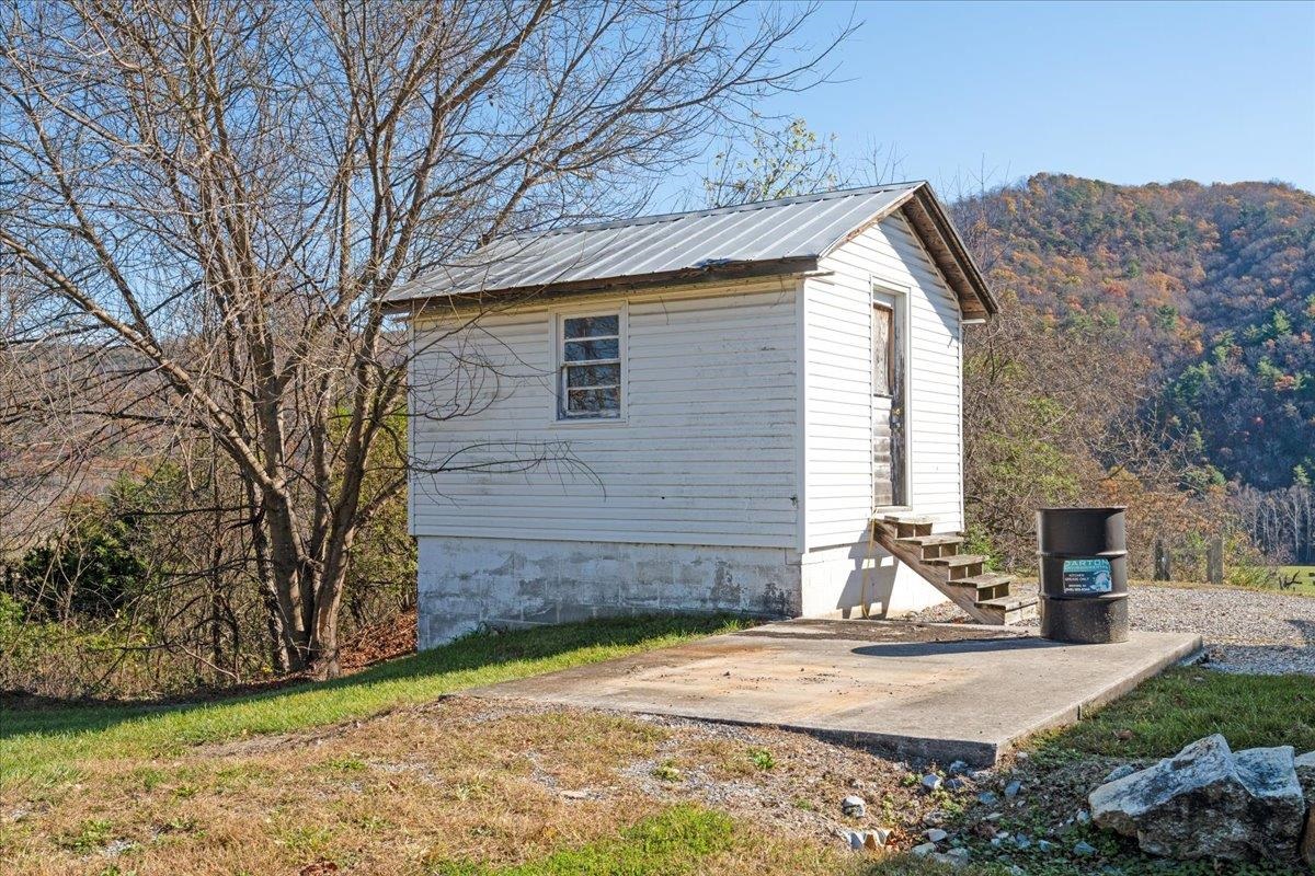 3199 Northfork Road Elliston VA 24087