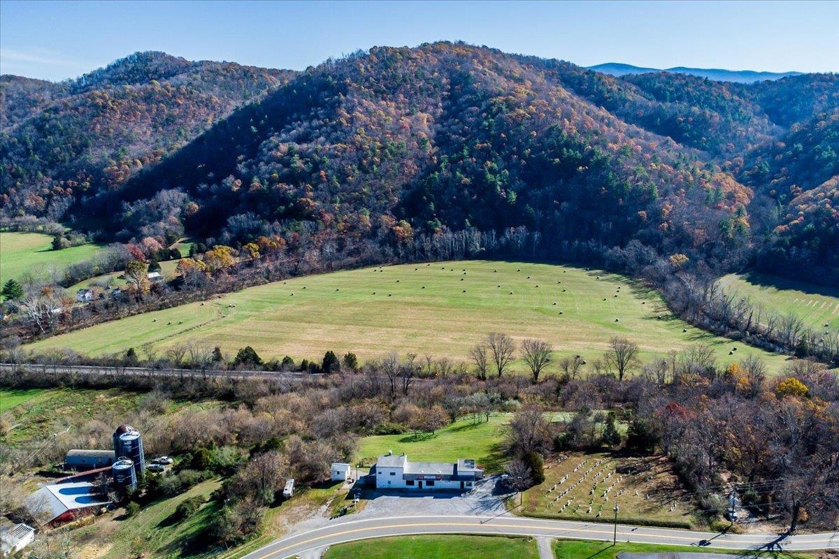 3199 Northfork Road Elliston VA 24087