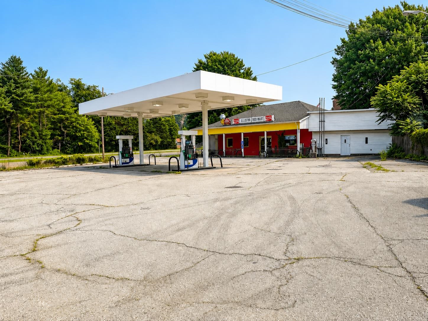 9311 Roanoke Road Elliston VA 24087