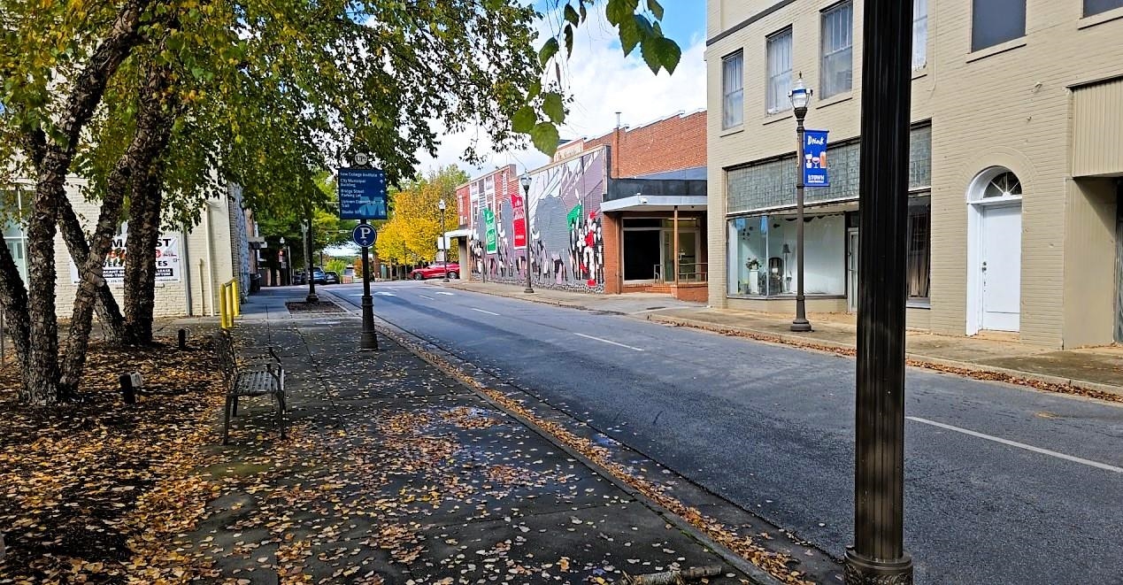 29 E Main Street Martinsville VA 24112