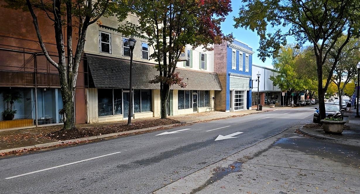 29 E Main Street Martinsville VA 24112