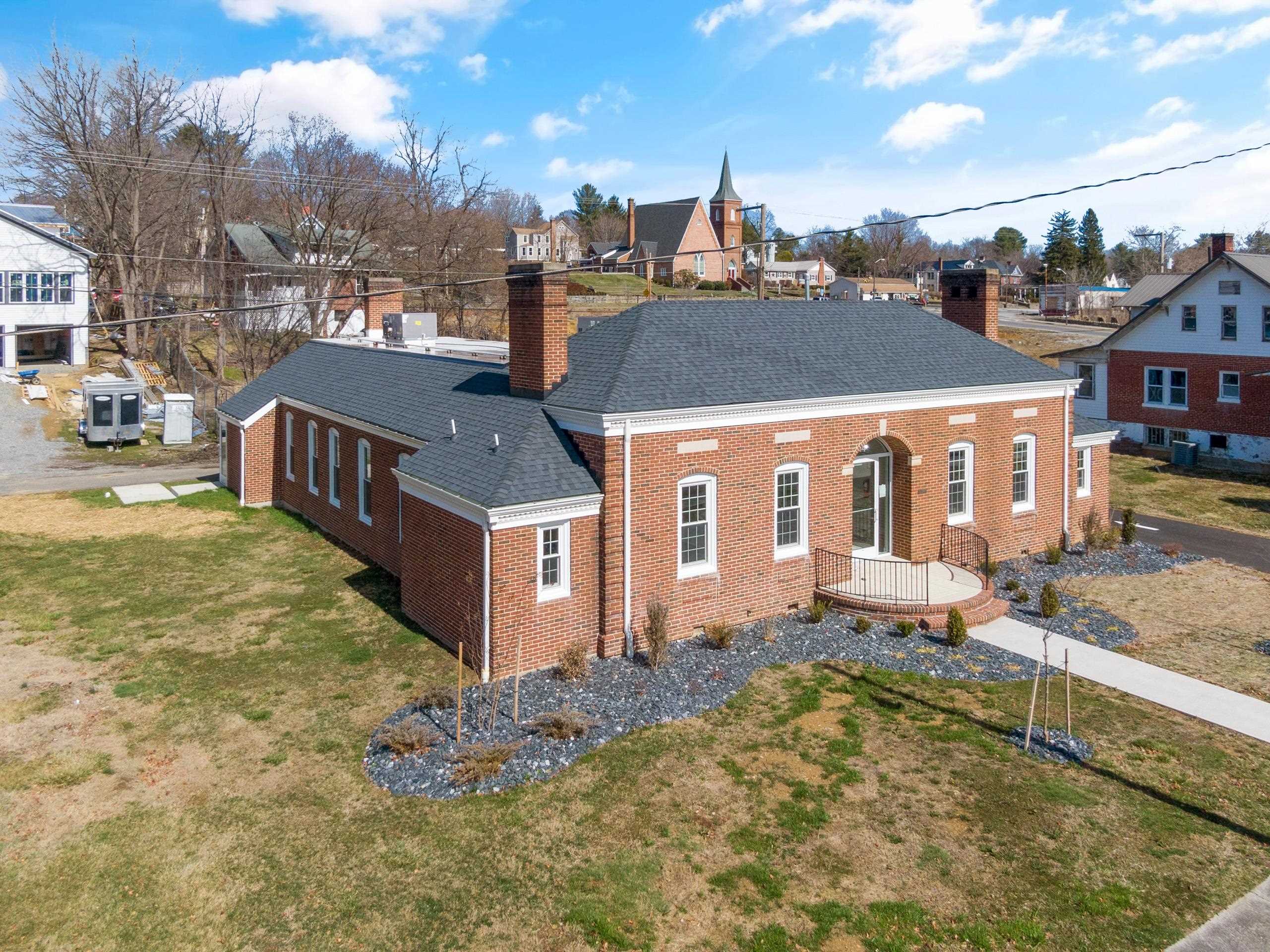 44 4th Street NW Pulaski VA 24301