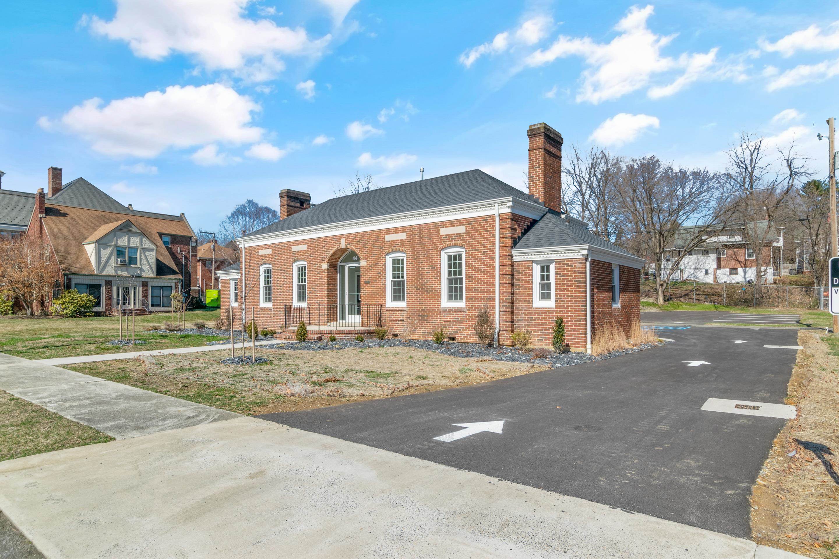 44 4th Street NW Pulaski VA 24301